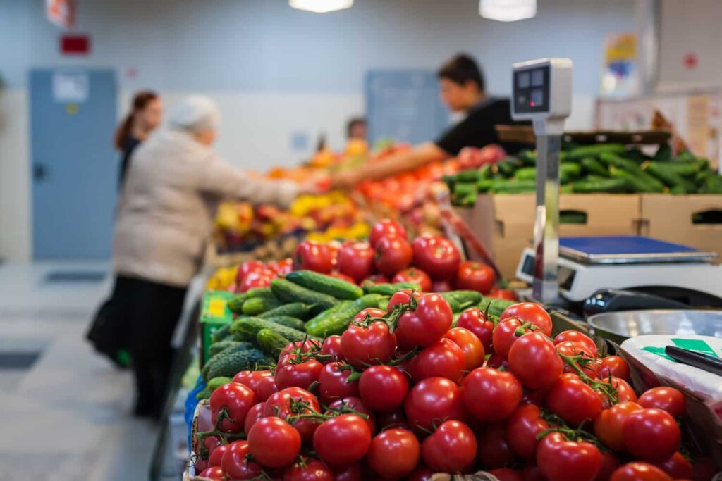 Preços dos Alimentos em Queda: Redução de Juros à Vista?
